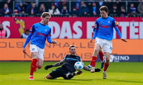 Kiel Holstein contre Bayer Leverkusen