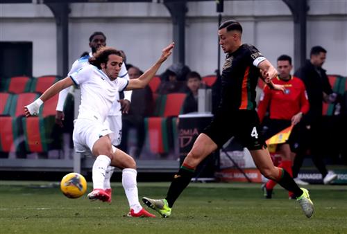 Venise contre Latium