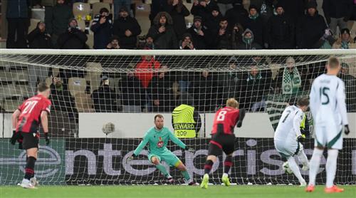 Panathinaïkos contre Reykjavik Vikingur