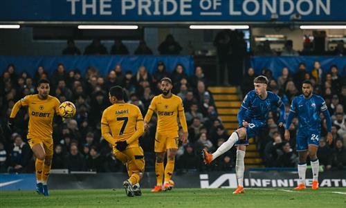 Chelsea contre les loups