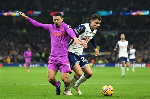 Tottenham Hotspur contre les loups