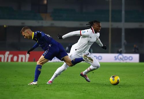 Hellas Vérone contre Milan AC