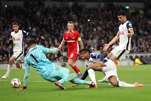 Tottenham Hotspur contre Alkmaar