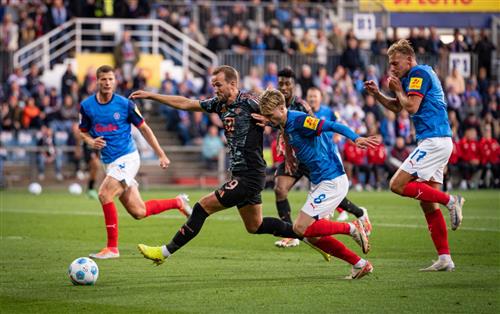 Kiel Holstein contre Bayern Munich