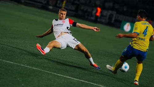 Est de Brunswick contre Est de Francfort