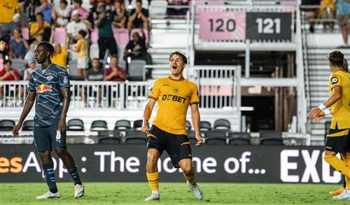 Loups contre RB Leipzig