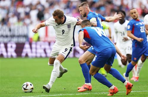 Anh contre Slovaquie