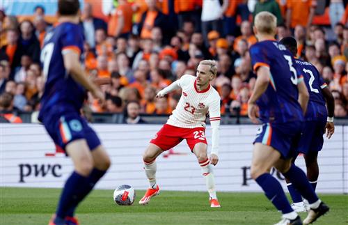 Pays-Bas contre Canada