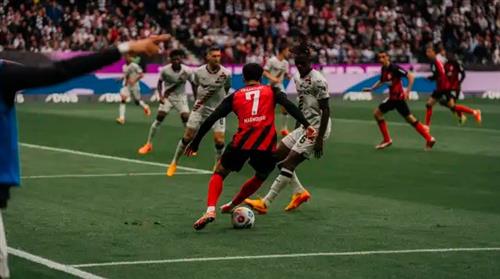 Eintracht Francfort contre Bayer Leverkusen