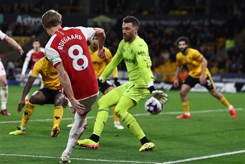 Loups contre Arsenal