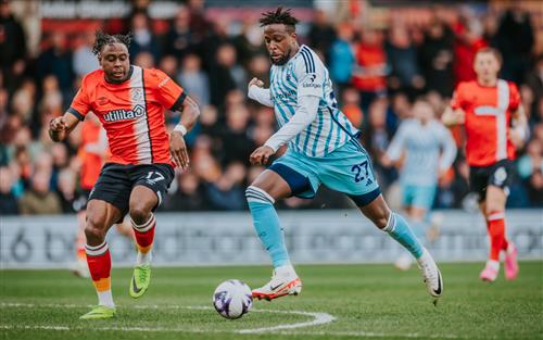 Luton Town contre Nottingham Forest