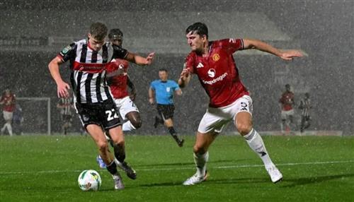Grimsby Town contre Manchester United