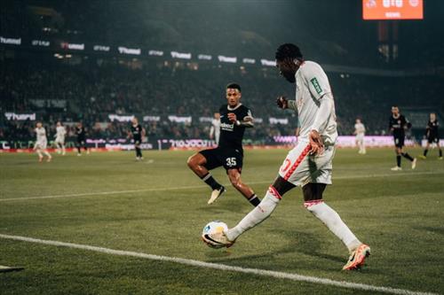 Cologne contre Eintracht Francfort