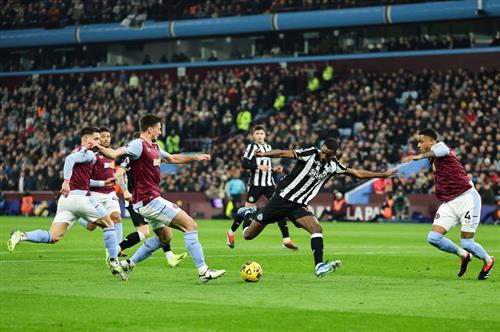 Aston Villa contre Newcastle United