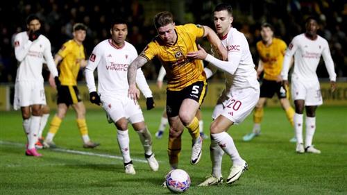 Comté de Newport contre Manchester United