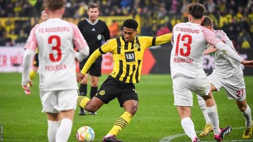 Augsbourg contre Borussia Dortmund