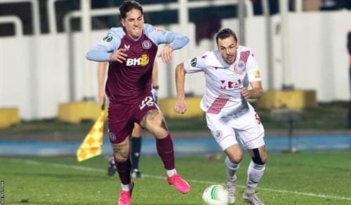 Zlinski Mostar contre Aston Villa