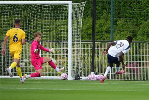 Tottenham Hotspur contre Wycombe Wanderers