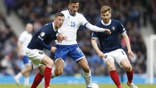 Ecosse contre Neville