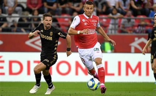 Clermont contre Monaco