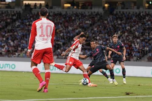 Kawasaki Frontale contre Bayern Munich