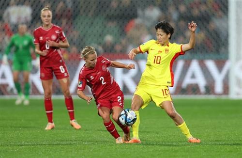 Équipe chinoise de football féminin contre Équipe d'Haïti féminine de football