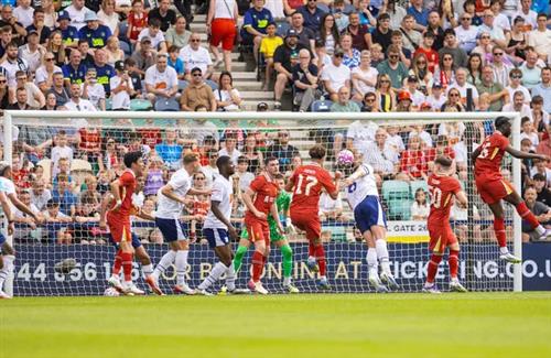 North Preston contre Liverpool