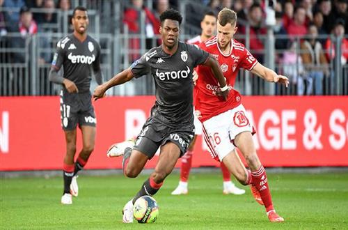 Stade Brestois contre Monaco
