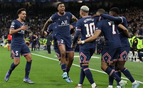 Kesar contre le Paris Saint-Germain