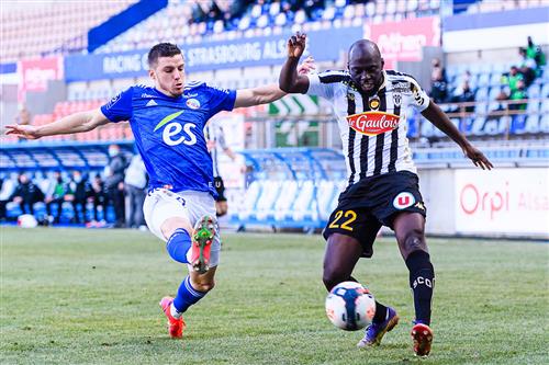 Strasbourg contre Angers
