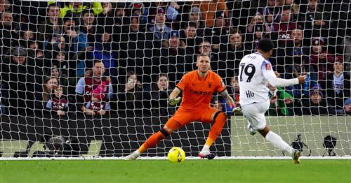 Aston Villa contre l'arrondissement de Stevenage