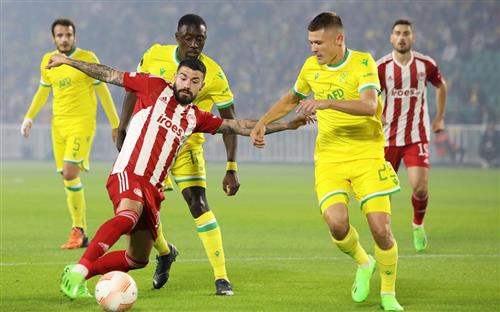 Olympiacos contre Nantes