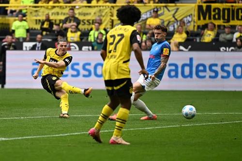 Dortmund contre Kierholstein