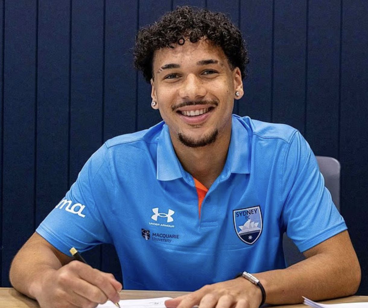 Jeune du Sydney FC : j'aurais pu rester en Europe, mais revenir en Super League australienne était le meilleur choix