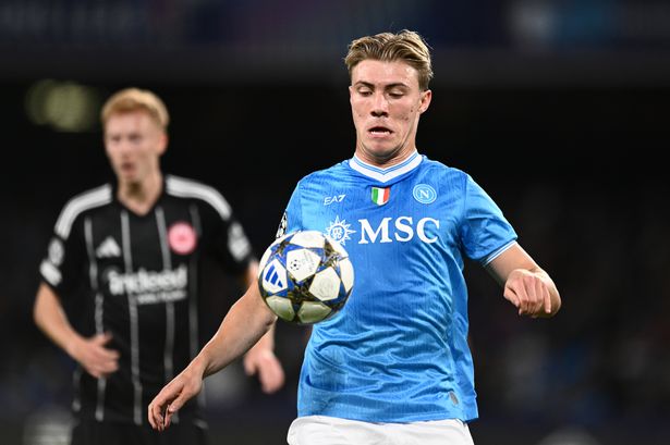 Manchester United : Hoylen voulait vraiment rester à Manchester United, mais sa position a changé pour la Coupe du monde