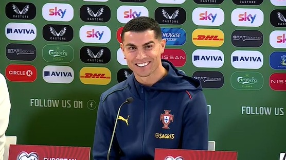Des milliers de buts marqués en finale de la Coupe du monde ? Cristiano Ronaldo : Vous avez regardé trop de films. Ce serait parfait si cela se réalisait.