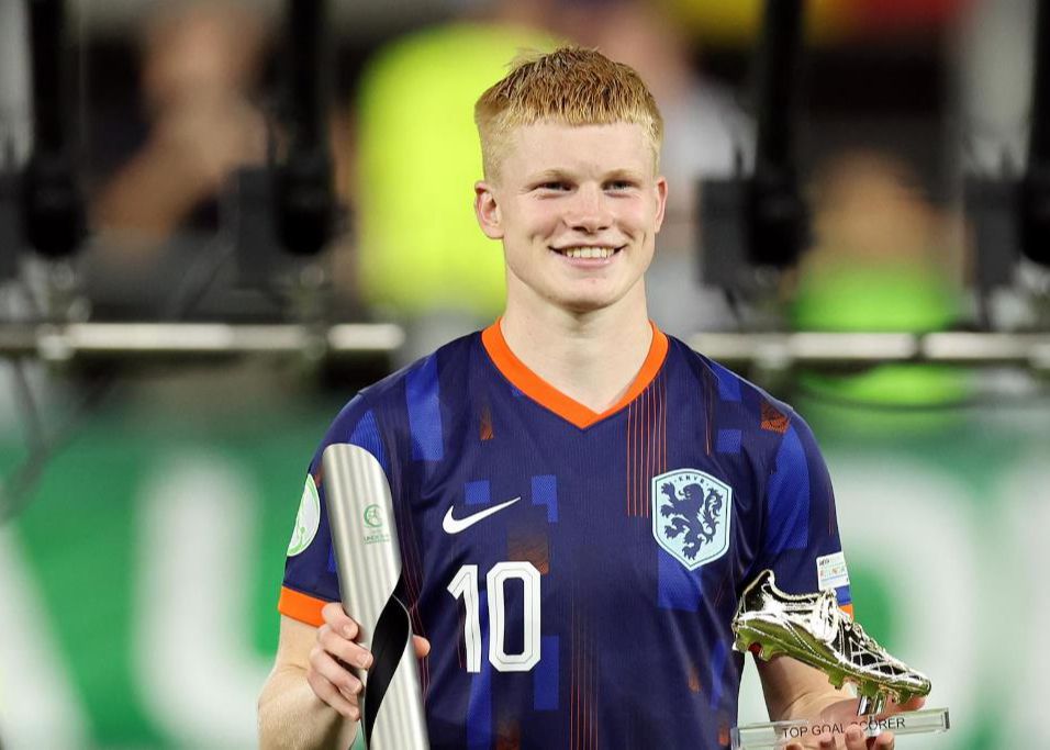 Schmidt a répondu à Koeman : Cela pourrait avoir du sens de me comparer à Pedri, de lutter pour la coupe de la mort