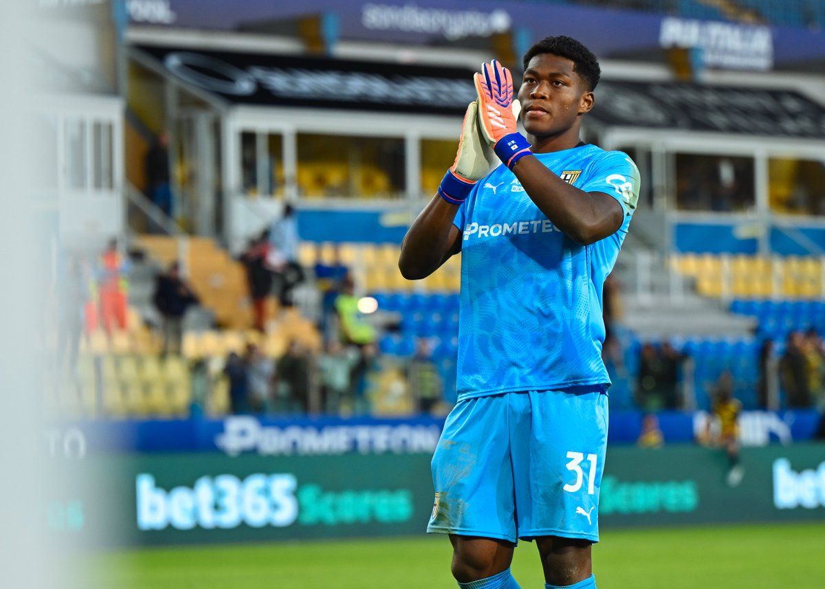 Officiel de Parme : opération réussie au doigt gauche, guérison au Japon