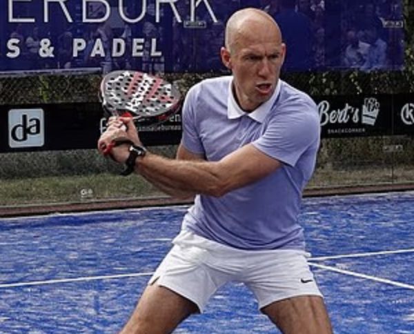 Daily Mail : Robben commence sa carrière de padel et obtient son premier point en août de cette année