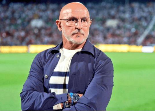 De La Fuente : Nous évaluerons la condition physique de Huizen avant de décider de le jouer lors du prochain match