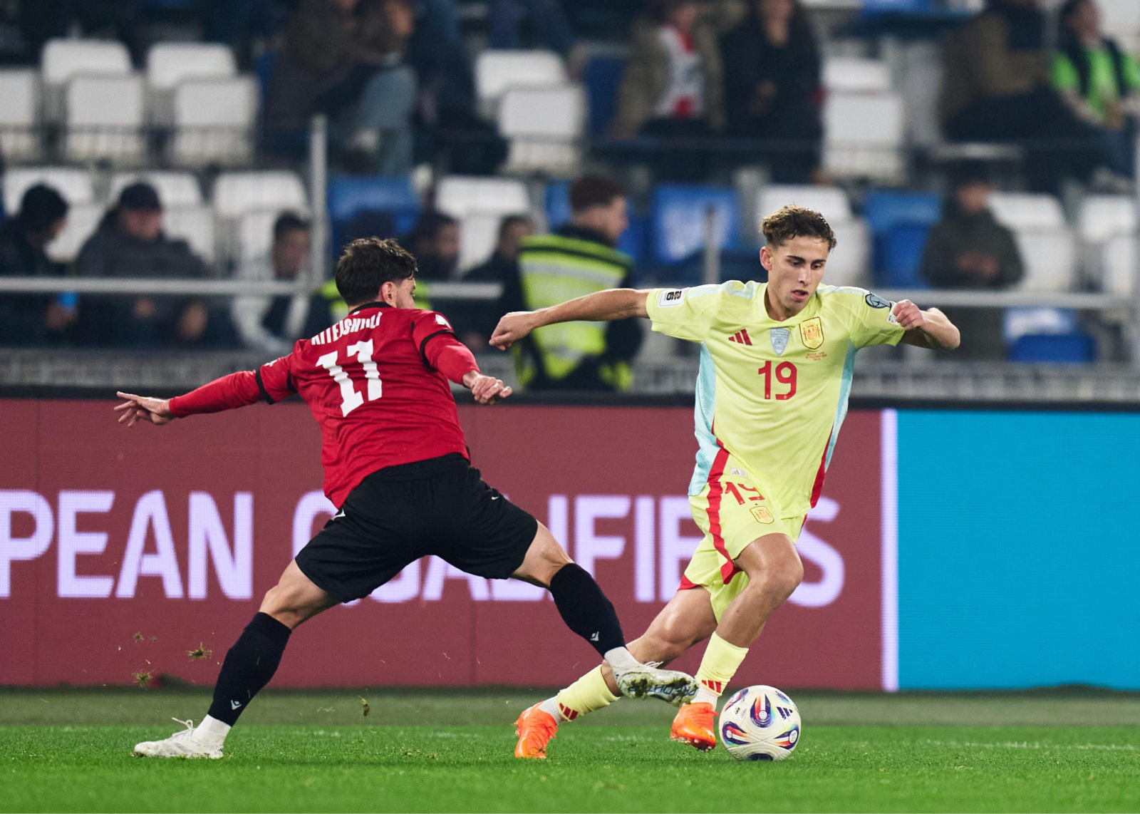 Espagne contre Géorgie : taux de dribbles 61-39, score de but 10-5