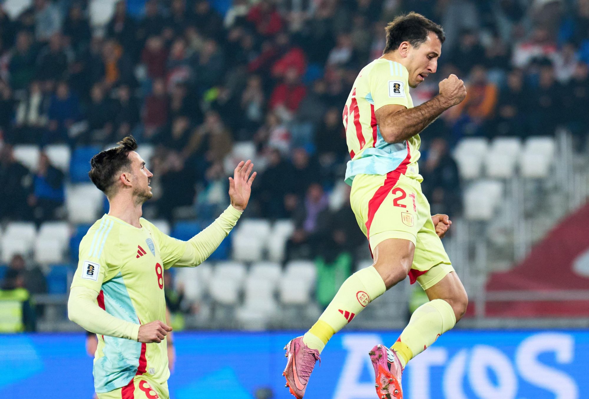 En battant la Géorgie 4-0, l'Espagne a établi un record dans l'histoire de l'équipe avec 30 matchs consécutifs sans défaite en compétitions officielles