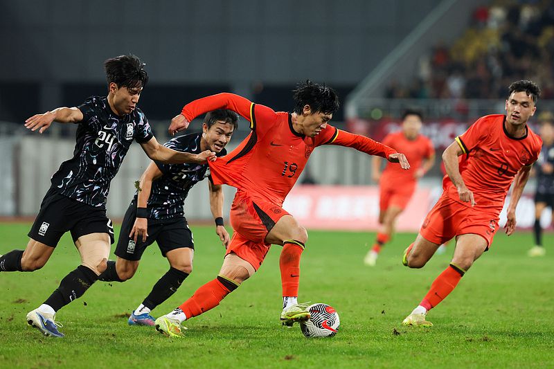 Médias vietnamiens : la Corée du Sud U22 a été ridiculisée par les supporters locaux après sa défaite, affirmant qu'ils pourraient aussi bien perdre à nouveau contre le Vietnam