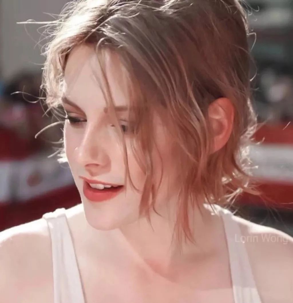 6686体育海外作者Adelaide