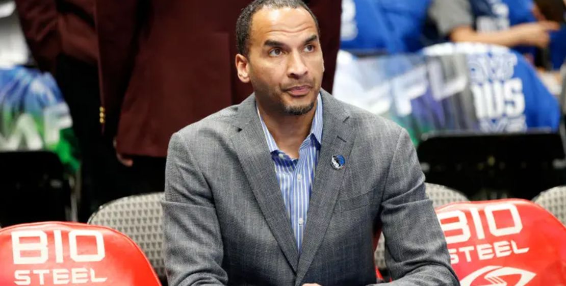 Meiji : Les Mavericks n'ont pas encore eu de discussions de prolongation de contrat avec le directeur général Harrison