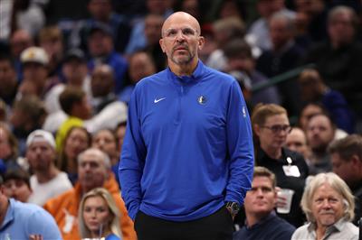 Les supporters du stade de l'équipe locale ont scandé 