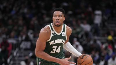 Antetokounmpo a marqué 60+30+10 lors des deux premiers matchs de la saison, le premier de l'histoire de la NBA