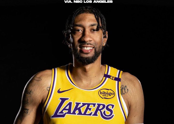 Médias américains : Wood a rencontré trois voleurs chez lui et les a effrayés avec une arme à feu