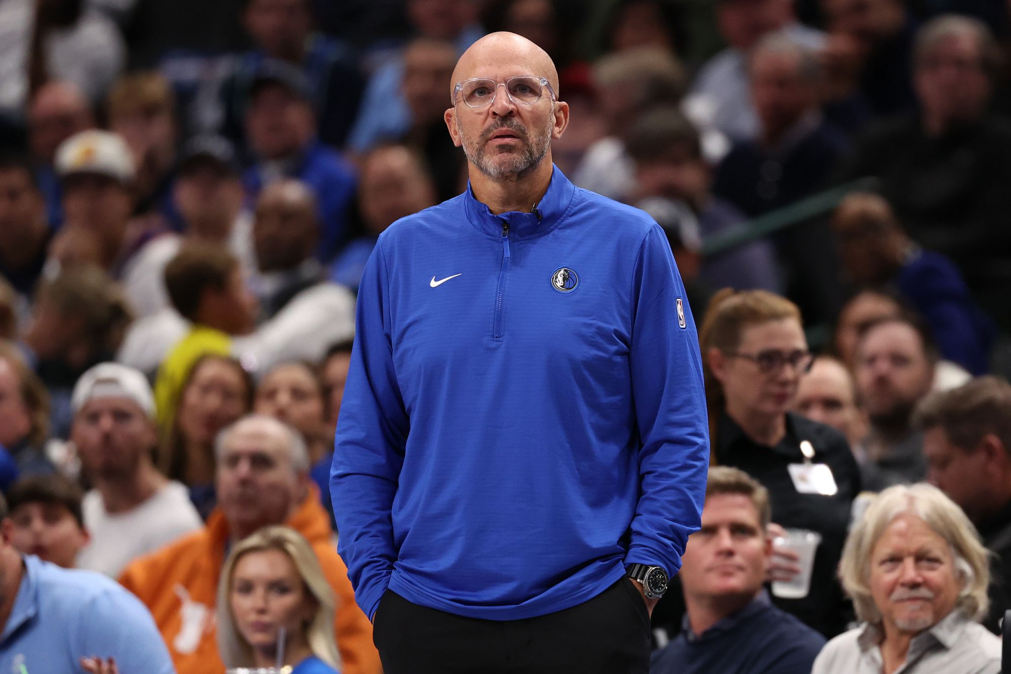 Qu'est-ce qui ne va pas? Les Mavericks sont tombés au bas de la Conférence Ouest, avec la pire efficacité offensive et le plus mauvais nombre de points par match de la ligue.