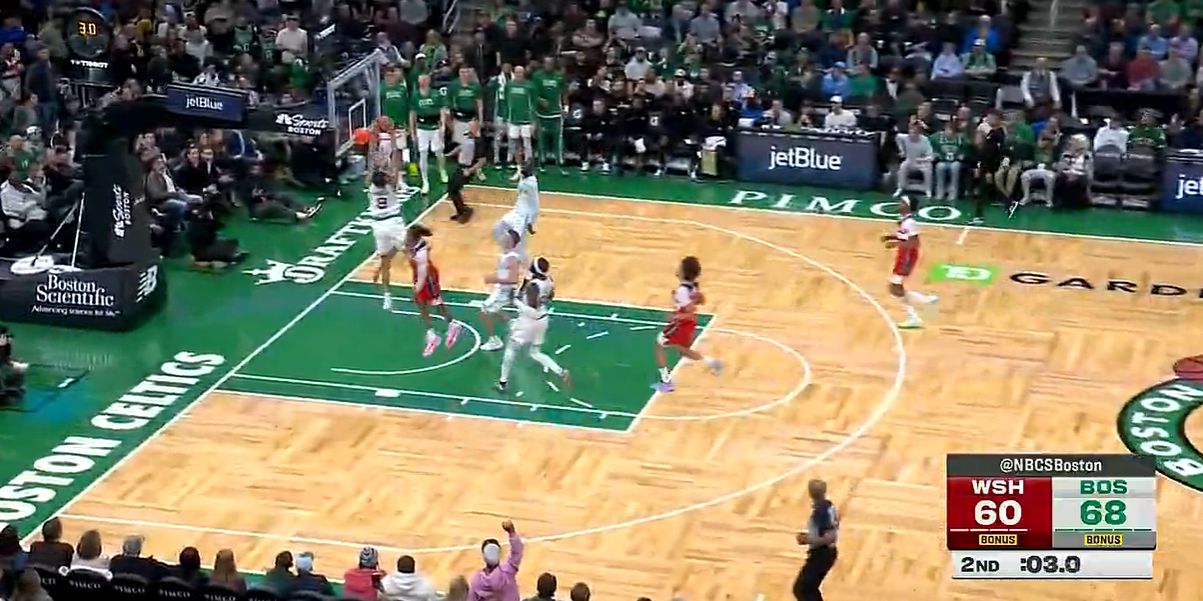 Les membres de l'équipe réserve ne sont pas assez bons ! Le banc a marqué les Celtics 2-20 à la mi-temps, avec un seul joueur marquant.